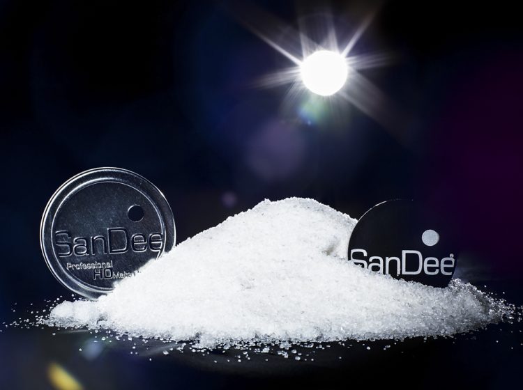 SanDee Pure Minerals (c) SanDee Professional HD MakeUp