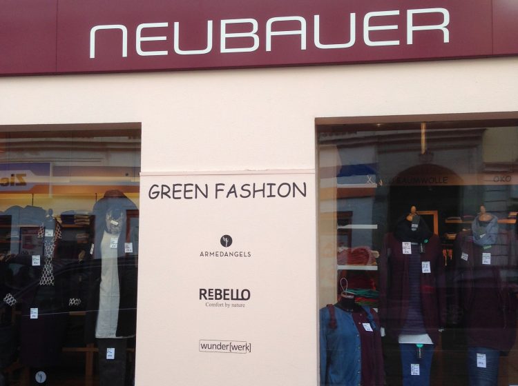 Shop (c) Neubauer Mode